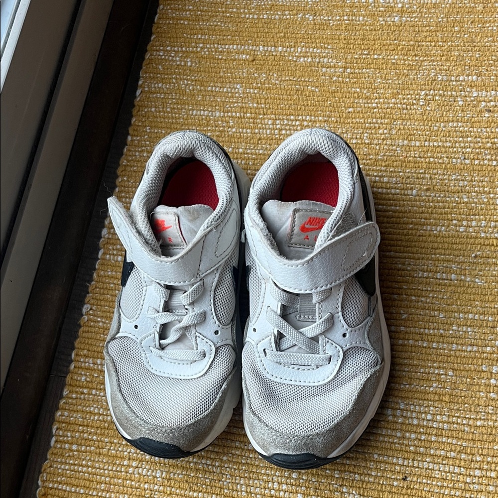 Nike air max Kids White and Gray Sneakers